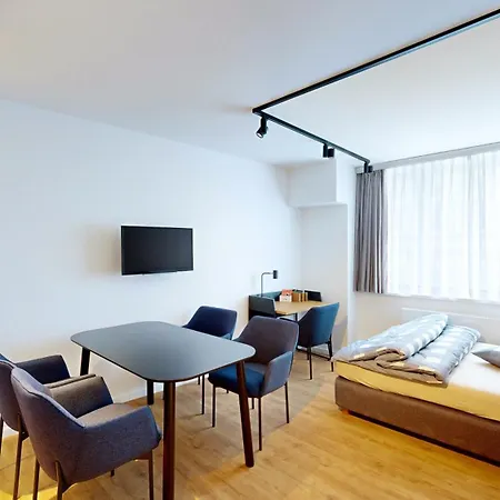 Apartment 10 No8a Boardinghouse